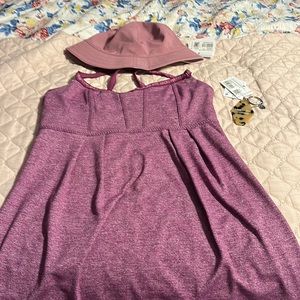 3 pieces lululemon 2 NWT ( both ways hat, and diamond shaped hotel keychain)